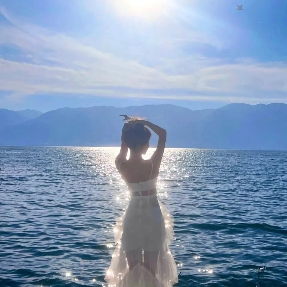 离婚带娃，被四帅总裁宠上天